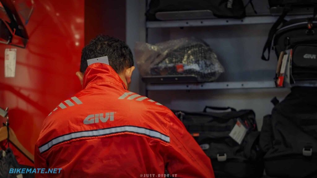 Red GIVI raincoat set