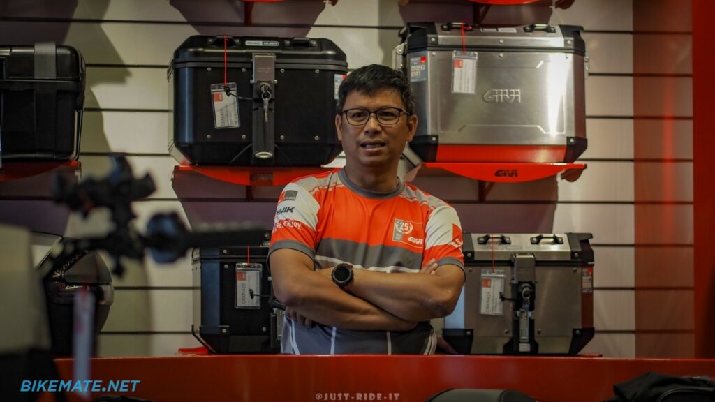 Inside the GIVI Point Bangkok store