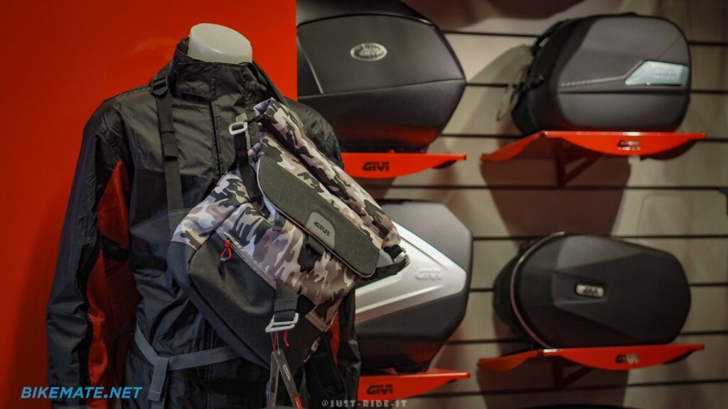 Side boxes and accessories for GIVI motorcycles