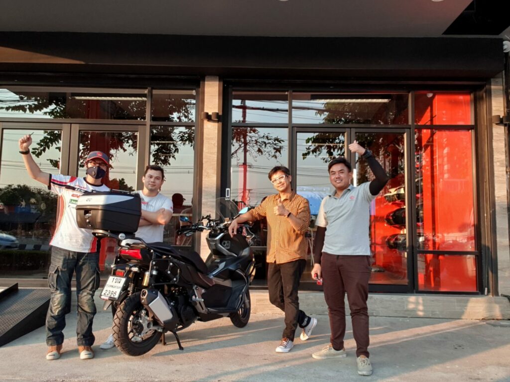 ตัวอย่างการติดตั้งกล่อง GIVI มานำเสนอผู้ใช้ HONDA ADV 150 เป็นแนวทางแต่งรถ