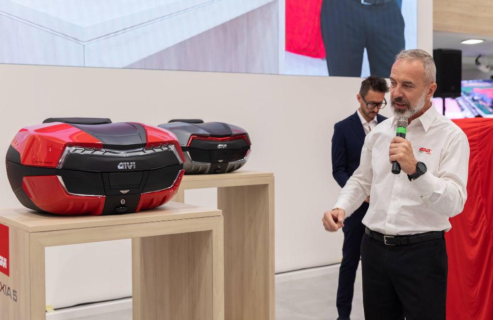 GIVI MAXIA 5 at EICMA 2022